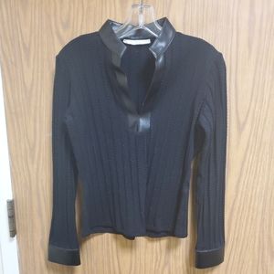 Rayure Paris Vneck fitted Blouse with Leather Details Size 42, S